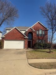 2004 Golden Oak Drive, Bedford, TX 76021