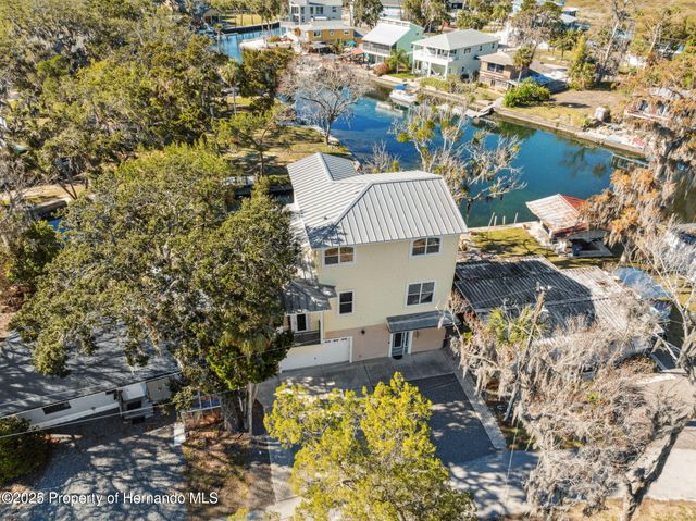 5287 Tuna Lane, Weeki Wachee, FL 34607