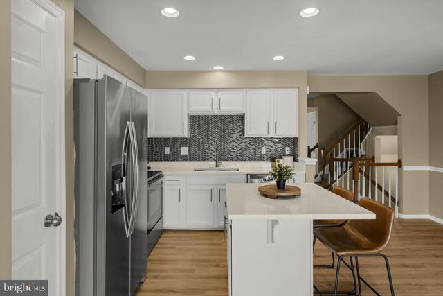 196 RIDGE VIEW LN, Hanover, PA 17331