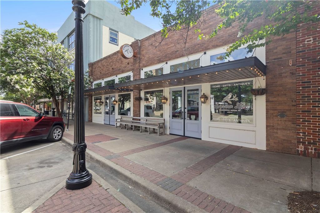 205 South Main Street, Bryan, TX 77803 — exterior