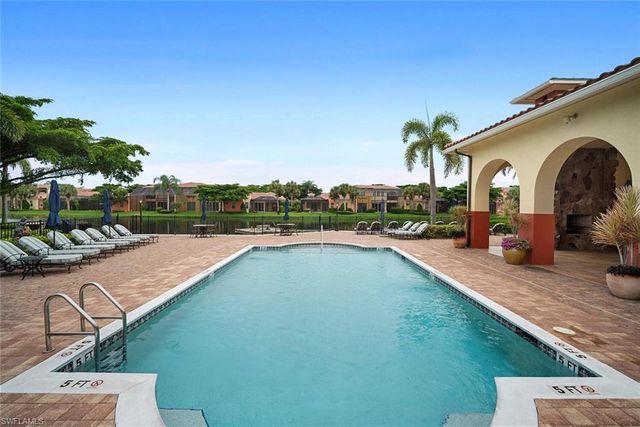 8581 Via Garibaldi CIR 201, Estero, FL 33928