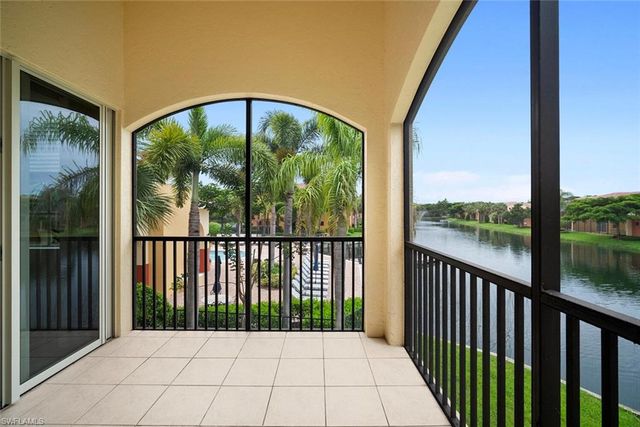 8581 Via Garibaldi CIR 201, Estero, FL 33928