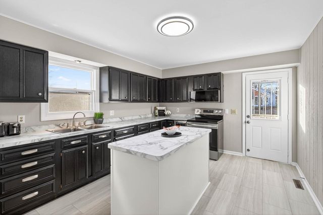 3720 43rd Avenue S, Minneapolis, MN 55406