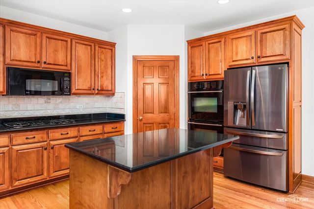 25712 Skyline Court S, Plainfield, IL 60585