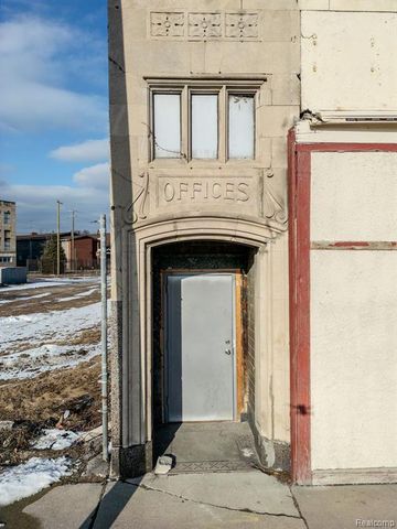 9008 Grand River Avenue, Detroit, MI 48204