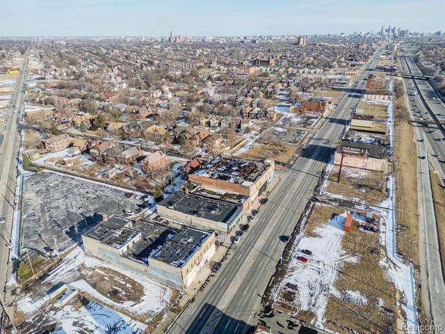 9008 Grand River Avenue, Detroit, MI 48204