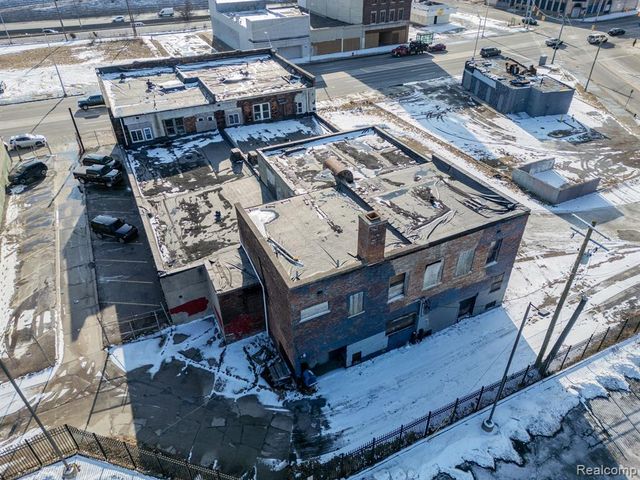 9008 Grand River Avenue, Detroit, MI 48204