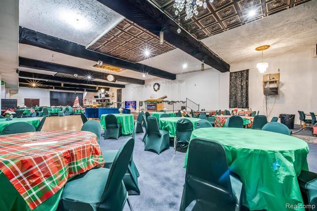 9008 Grand River Avenue, Detroit, MI 48204