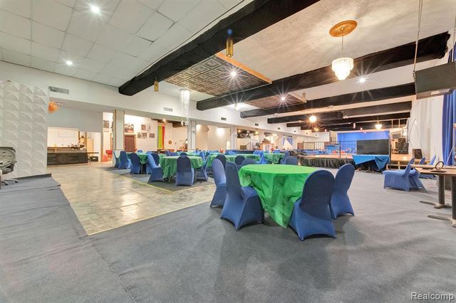 9008 Grand River Avenue, Detroit, MI 48204