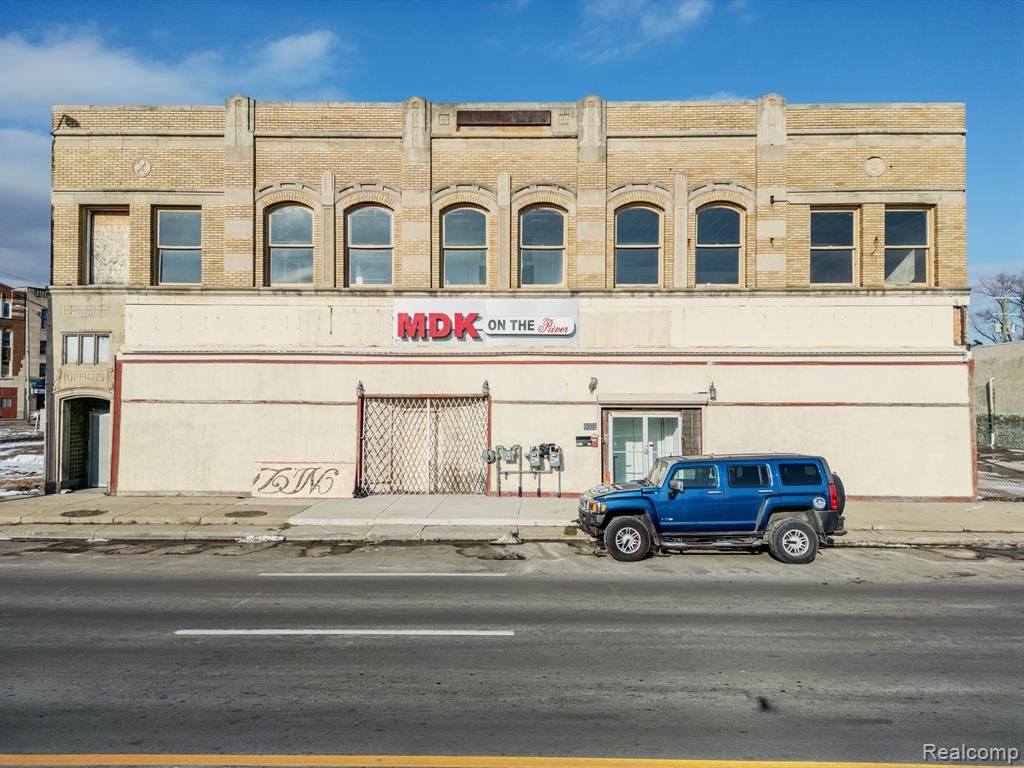9008 Grand River Avenue, Detroit, MI 48204