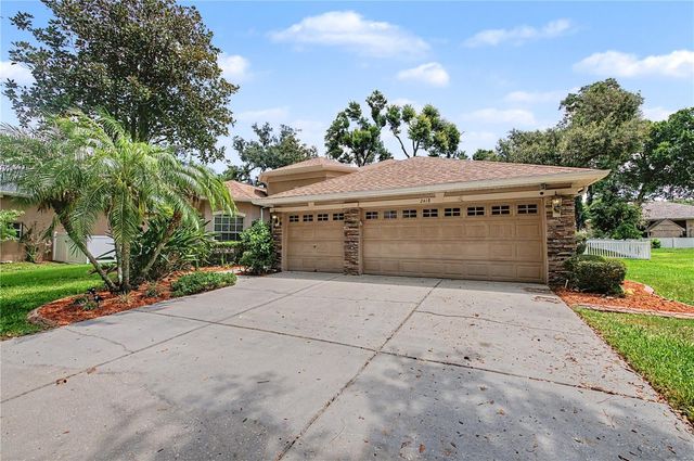 2418 BLUE STONE COURT, Valrico, FL 33594