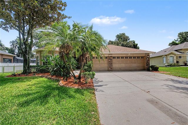 2418 BLUE STONE COURT, Valrico, FL 33594