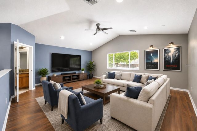 2418 BLUE STONE COURT, Valrico, FL 33594
