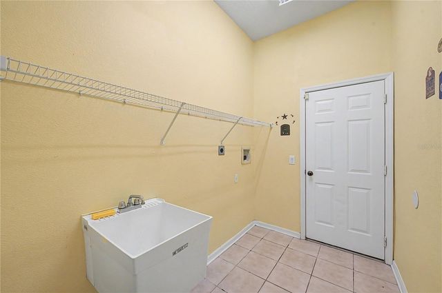 2418 BLUE STONE COURT, Valrico, FL 33594