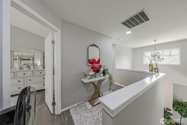 18824 Silver Creek Avenue E, Puyallup, WA 98375