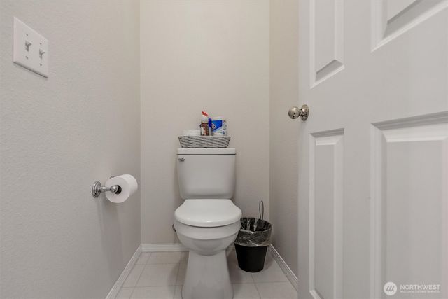 18824 Silver Creek Avenue E, Puyallup, WA 98375
