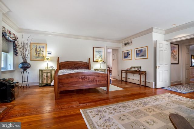 1255 HOLLOW RD, Chester Springs, PA 19425