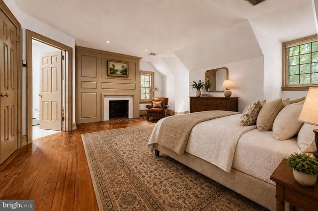 1255 HOLLOW RD, Chester Springs, PA 19425