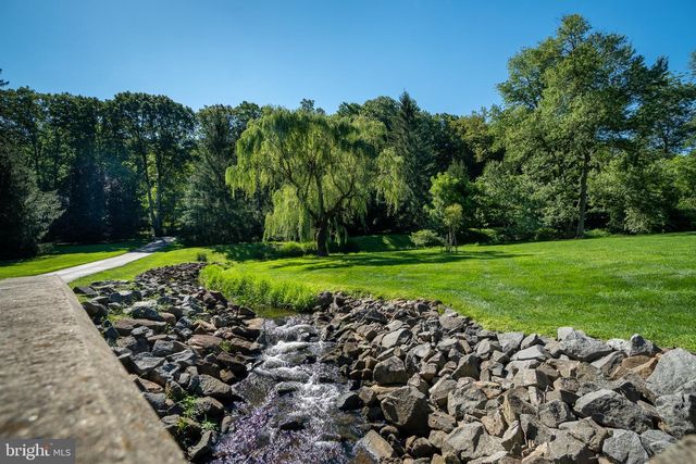 1255 HOLLOW RD, Chester Springs, PA 19425