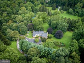 1255 HOLLOW RD, Chester Springs, PA 19425