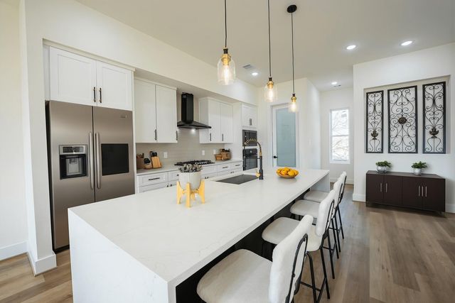 4107 Dreyfus Street, Houston, TX 77021