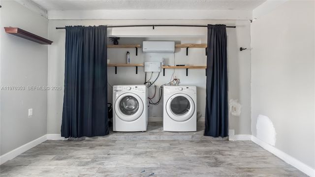 7861 Sheridan St, Hollywood, FL 33024