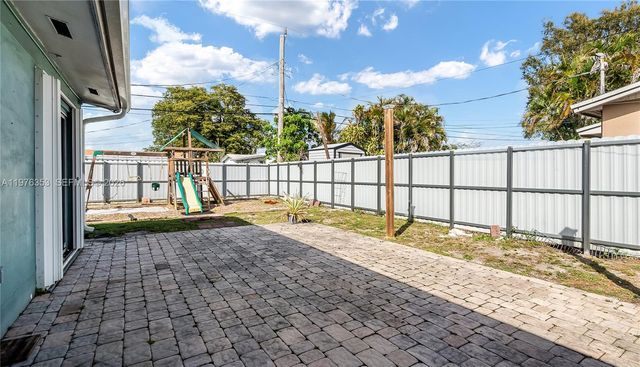 7861 Sheridan St, Hollywood, FL 33024