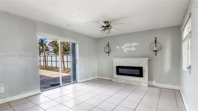 7861 Sheridan St, Hollywood, FL 33024