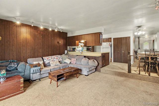 10066 Carpenter Road, Flushing, MI 48433