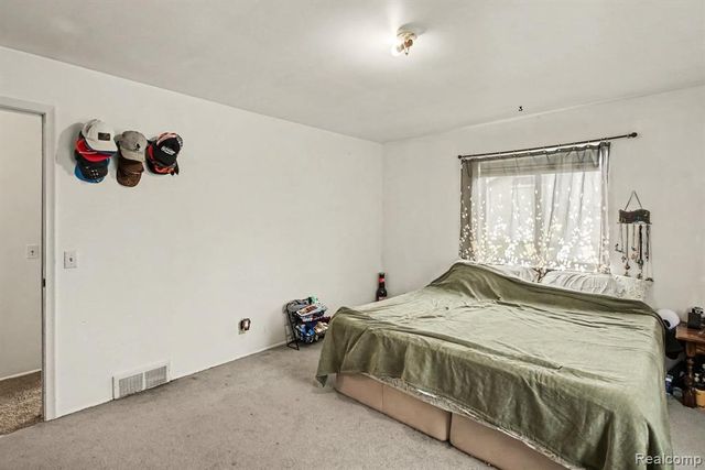10066 Carpenter Road, Flushing, MI 48433