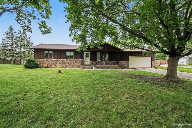10066 Carpenter Road, Flushing, MI 48433