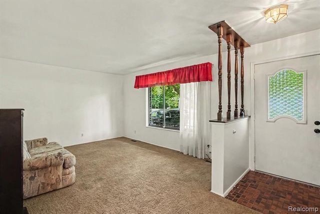 10066 Carpenter Road, Flushing, MI 48433
