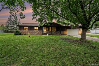 10066 Carpenter Road, Flushing, MI 48433