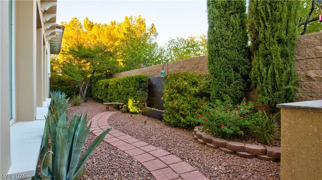 12070 Whitehills Street, Las Vegas, NV 89141