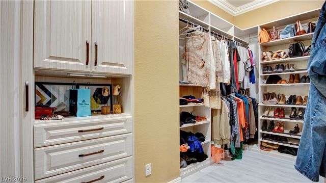 12070 Whitehills Street, Las Vegas, NV 89141