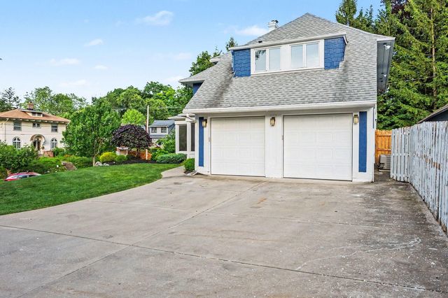 1517 Spruce Drive, Kalamazoo City, MI 49008