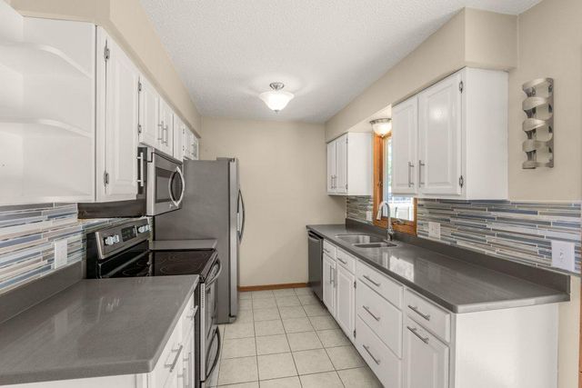 9109 Erickson Court N, Brooklyn Park, MN 55428