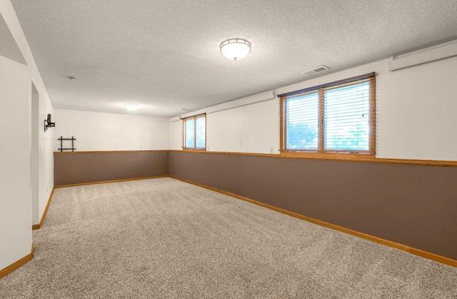 9109 Erickson Court N, Brooklyn Park, MN 55428