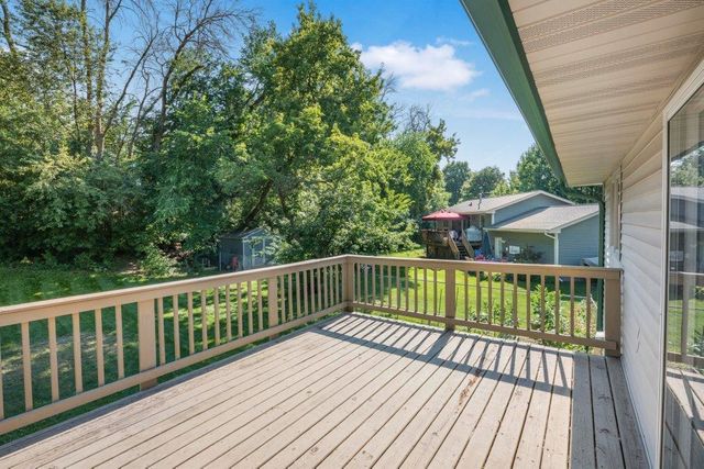 9109 Erickson Court N, Brooklyn Park, MN 55428