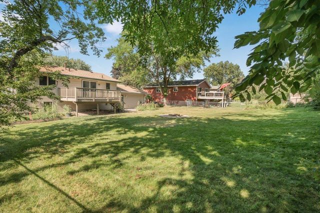 9109 Erickson Court N, Brooklyn Park, MN 55428