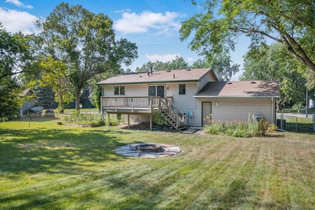 9109 Erickson Court N, Brooklyn Park, MN 55428