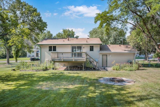 9109 Erickson Court N, Brooklyn Park, MN 55428