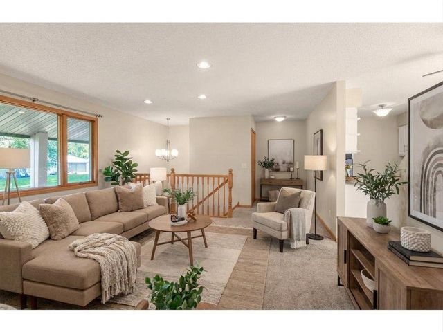 9109 Erickson Court N, Brooklyn Park, MN 55428