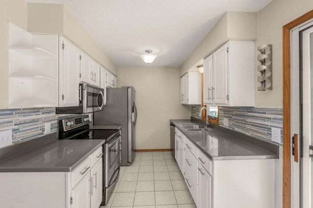 9109 Erickson Court N, Brooklyn Park, MN 55428