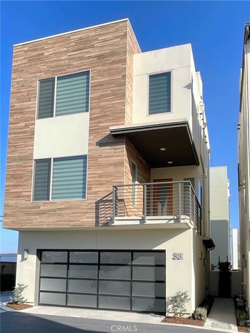 38 Ebb Tide, Newport Beach, CA 92663