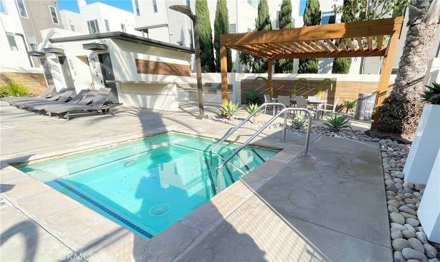 38 Ebb Tide, Newport Beach, CA 92663