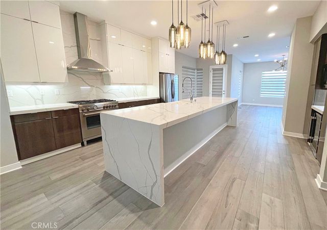 38 Ebb Tide, Newport Beach, CA 92663