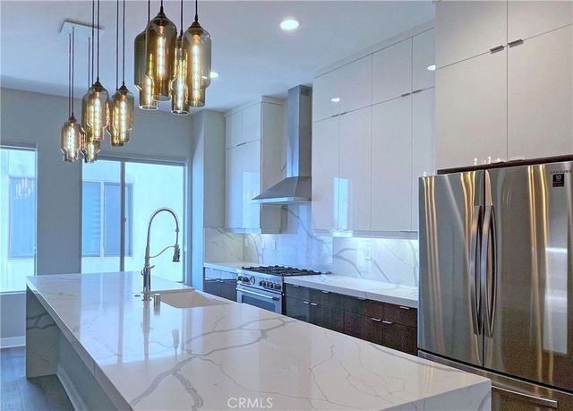 38 Ebb Tide, Newport Beach, CA 92663