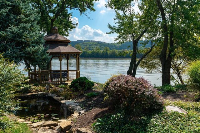 2207 Riverside Drive, Cincinnati, OH 45202