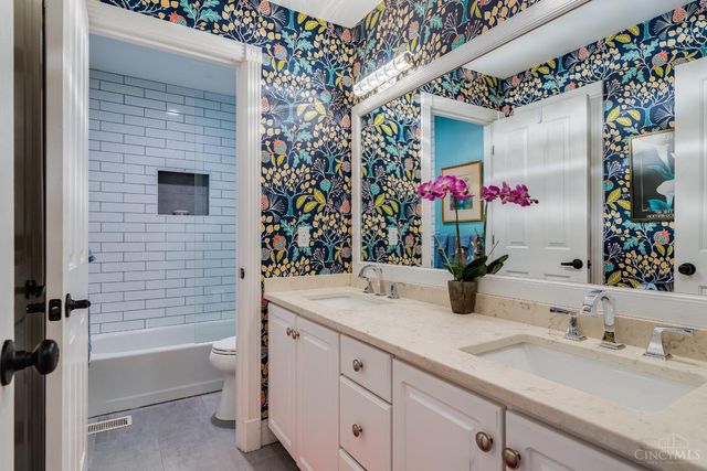 2207 Riverside Drive, Cincinnati, OH 45202